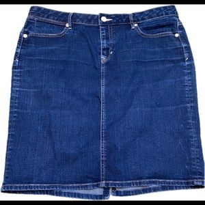 GAP denim pencil skirt